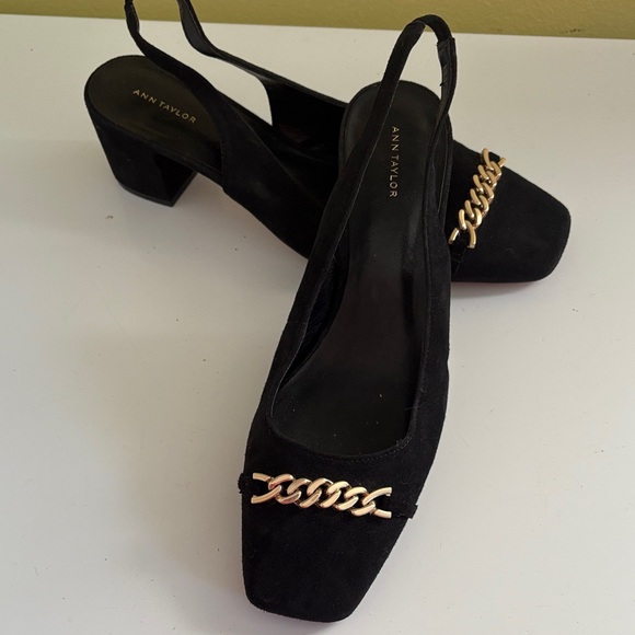 Ann Taylor Black Suede Block Heel Slingback Sandals 9.5 - Picture 1 of 10